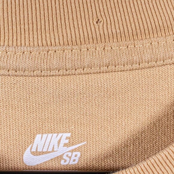 Nike SB Doyenne T-Shirt Skateboarding Small Y2K Retro Skate - Picture 4 of 10